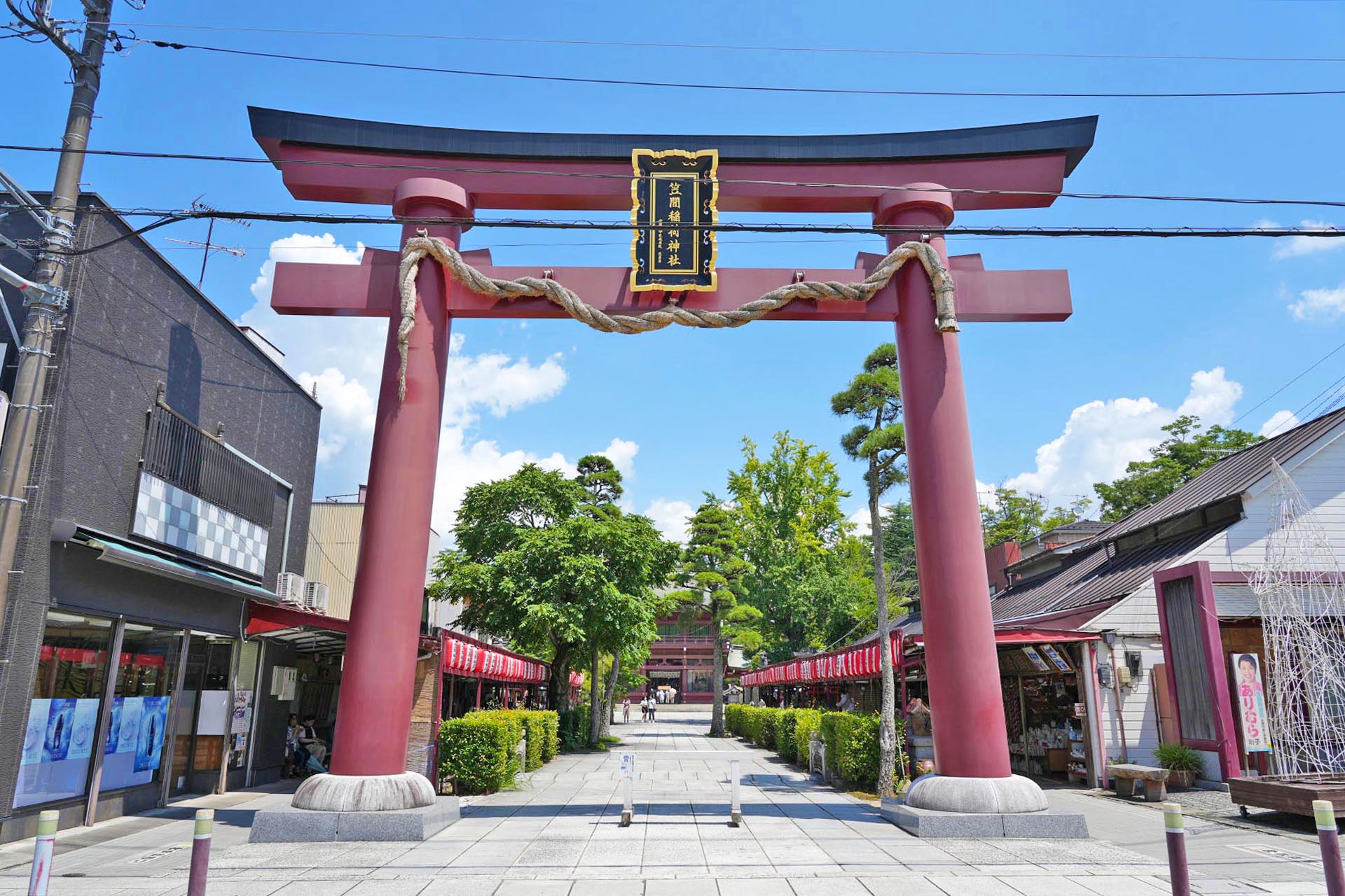 笠間稲荷神社の鳥居　夏の茨城の風景