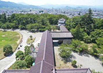 鶴ヶ城から見る風景　会津若松　福島の風景