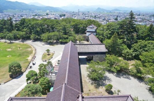 鶴ヶ城から見る風景　会津若松　福島の風景