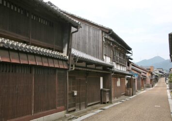 関宿の風景　東海道の宿場町　三重の伝統的な古い町並み　六月の三重の風景