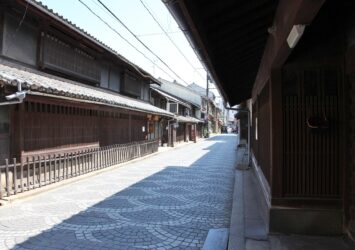 鞆の浦の町並み　広島の伝統的な古い町並み　広島の風景