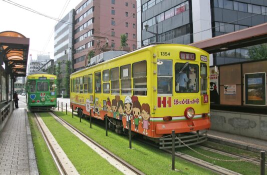 熊本市内の風景　熊本市電　熊本の風景