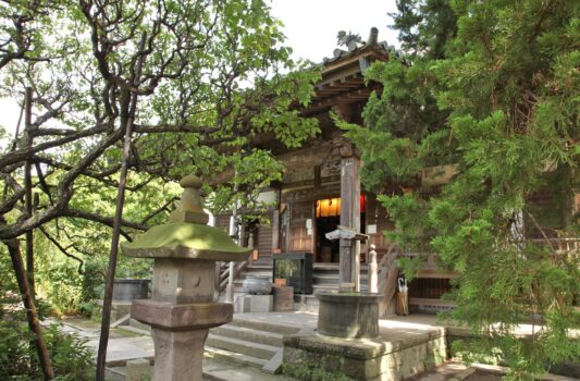 鎌倉　宝戒寺　鎌倉の寺院　神奈川の風景